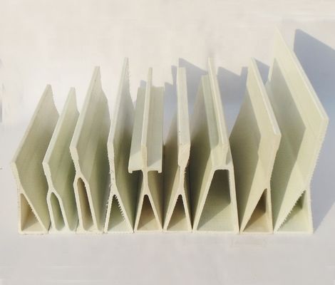 돼지 농장 바닥 지원을위한 부드럽고 안정적인 삼각형 유리 섬유 樹脂 바닥 자루