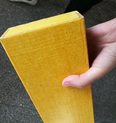최첨단 펄트루션 기술 전력 전송을 위한 내구성 유리섬유 횡단 무장